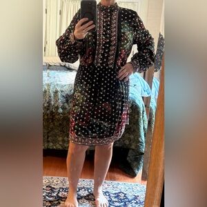 Gorgeous floral long sleeve Farm Rio dress with metallic accents.